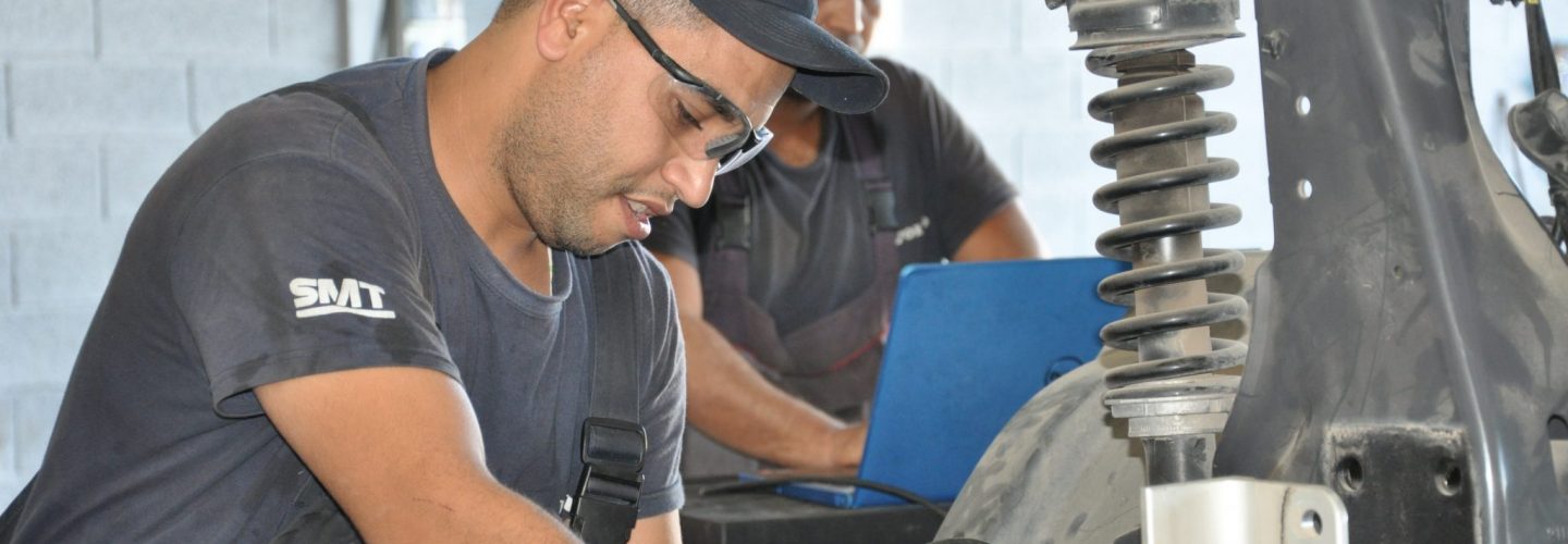 SMT Services Technicians Support Technicien Volvo